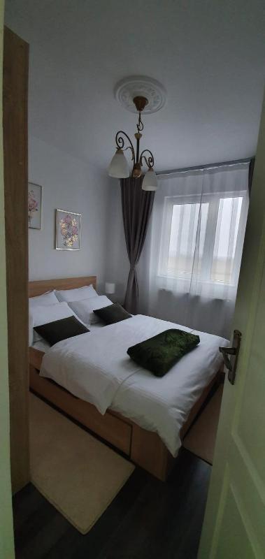 Апартаменты Apartament Thea Фэгэраш Экстерьер фото
