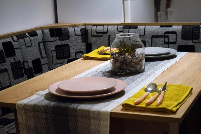 Апартаменты Apartament Thea Фэгэраш Экстерьер фото